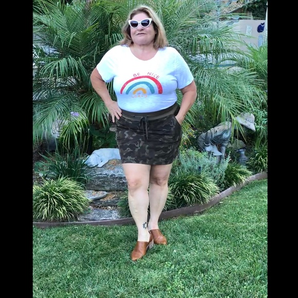 🌵White Burnout Graphic Tee By MCLA NWT 1X & 2X - Picture 11 of 11